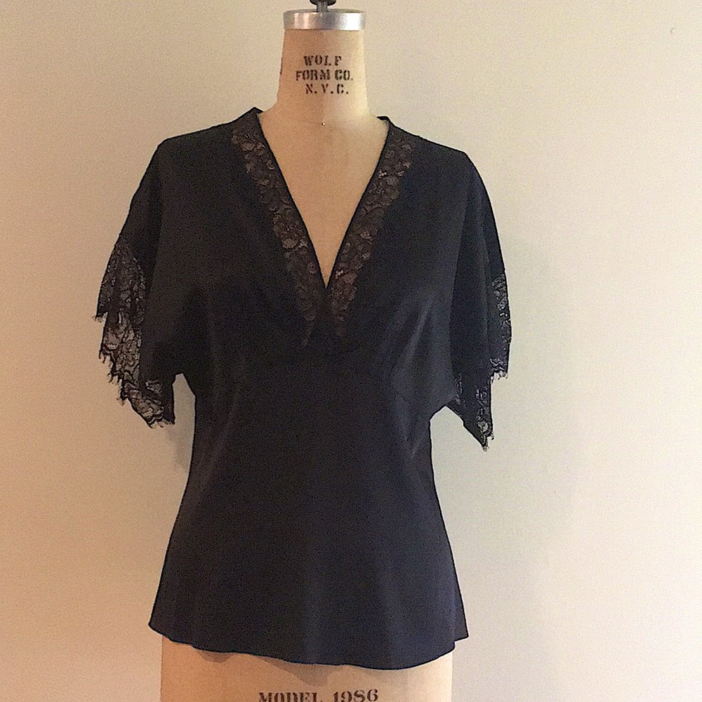 Diane von Furstenburg Stretch Silk/Lace V-neck Top